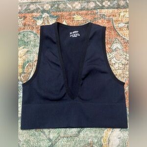 SHEIN Deep V Athletic Crop Top